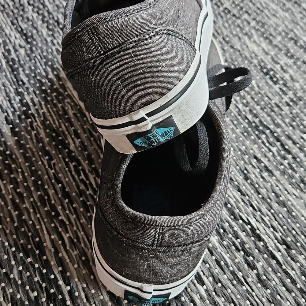 Stylish Gray VANS Sneakers (7.5)